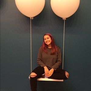 Meet your Posher, Olivia